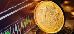 Devisen am Dienstag Euro zum Dollar etwas höher und zum Franken stabil