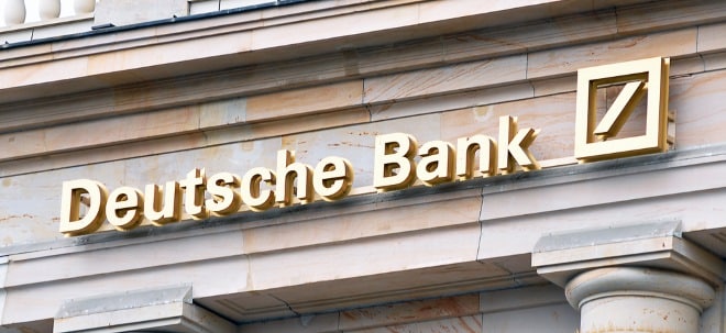 Deutsche Bank-Aktie tiefer: Deutsche Bank baut weiter um - Tausende Stellen betroffen