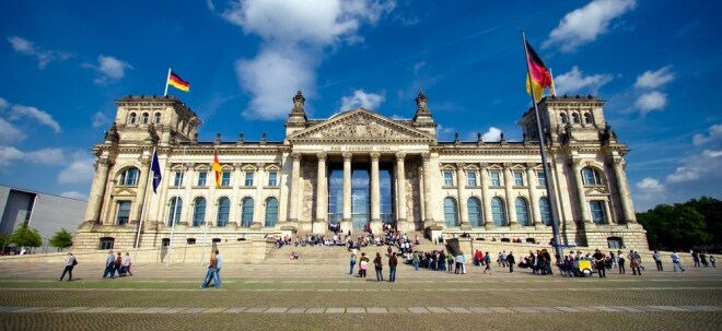 Ausblick stabil Moody's und Fitch bestätigen Spitzenbonität für Deutschland