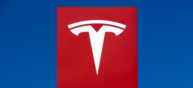 Wertvoller als der Elektroautobauer: Broadcom verdrängt Tesla aus den Magnificent Seven - Aktie in Rot