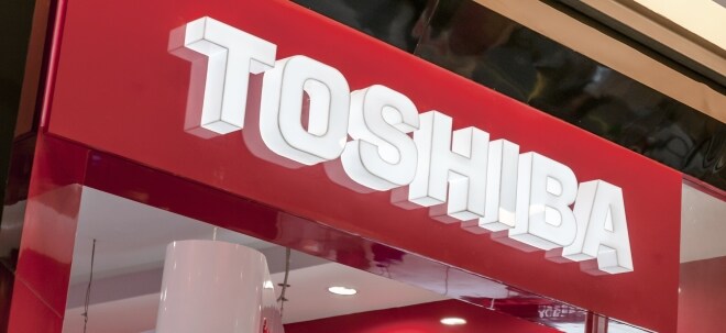 Toshiba-Aktie stürzt ab - Tokio prüft Delisting